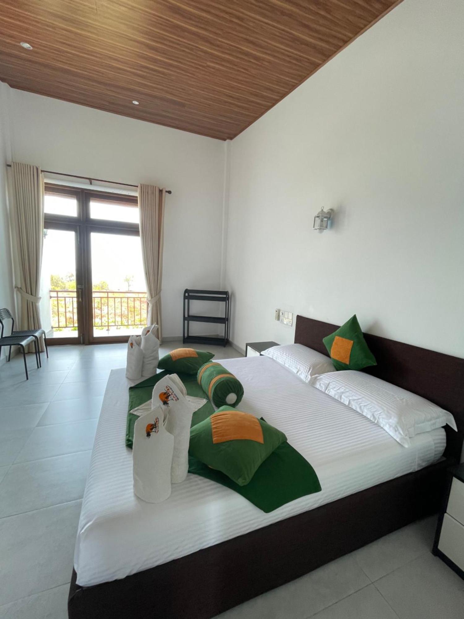 Amanda Beach Resort Passikudah ภายนอก รูปภาพ