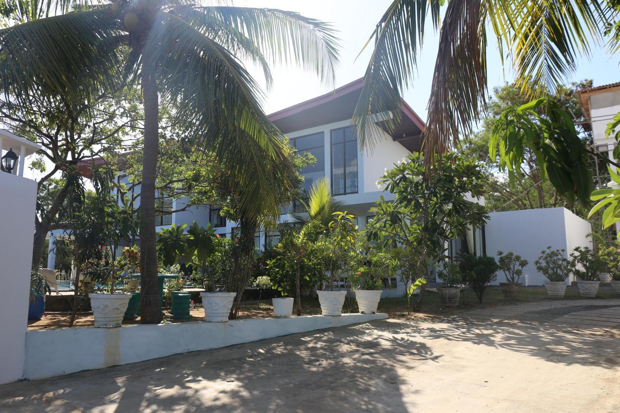 Amanda Beach Resort Passikudah ภายนอก รูปภาพ